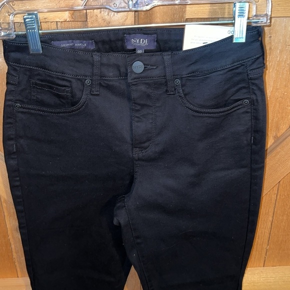 NYDJ Black Skinny Jeans 00 NWT - Picture 3 of 8